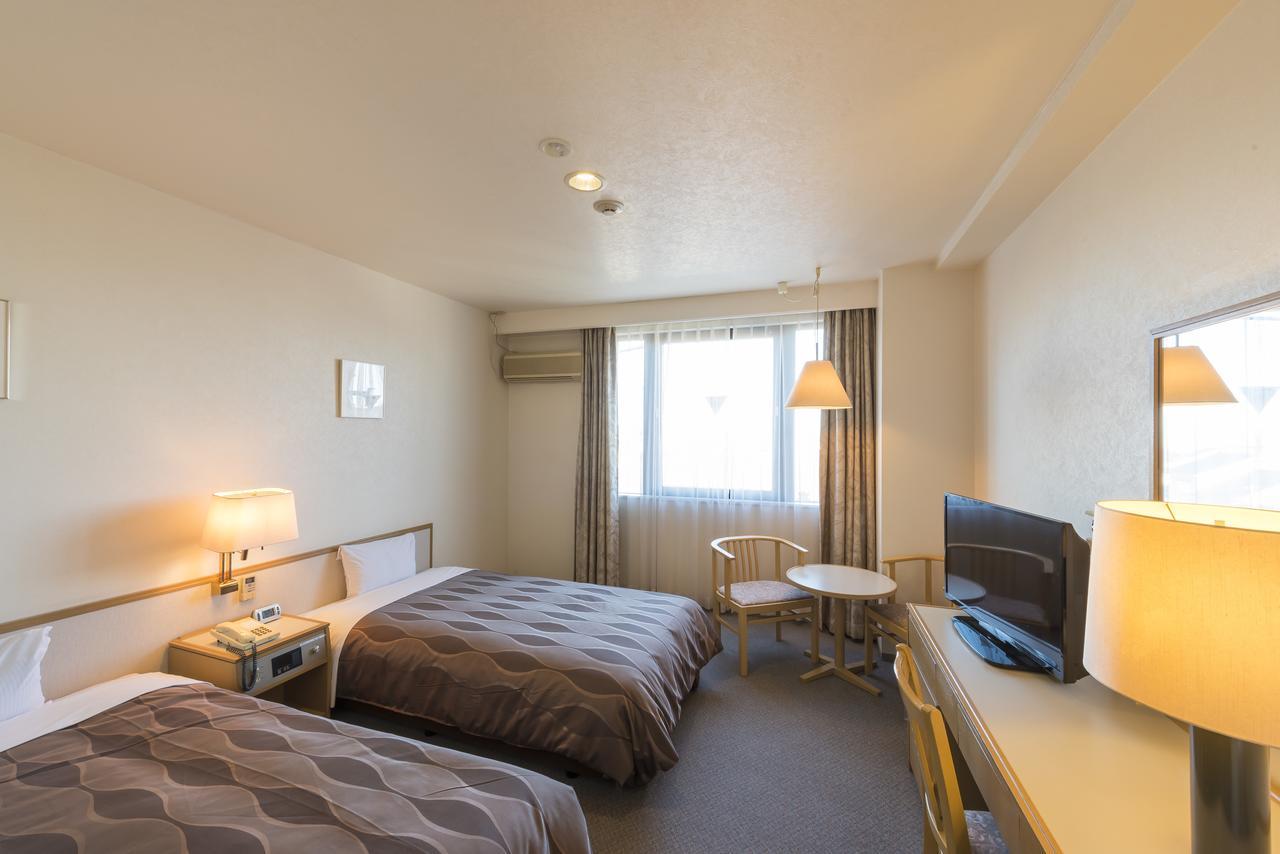 Sky Hotel Namerikawa מראה חיצוני תמונה