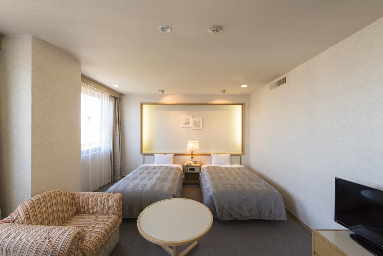 Sky Hotel Namerikawa מראה חיצוני תמונה